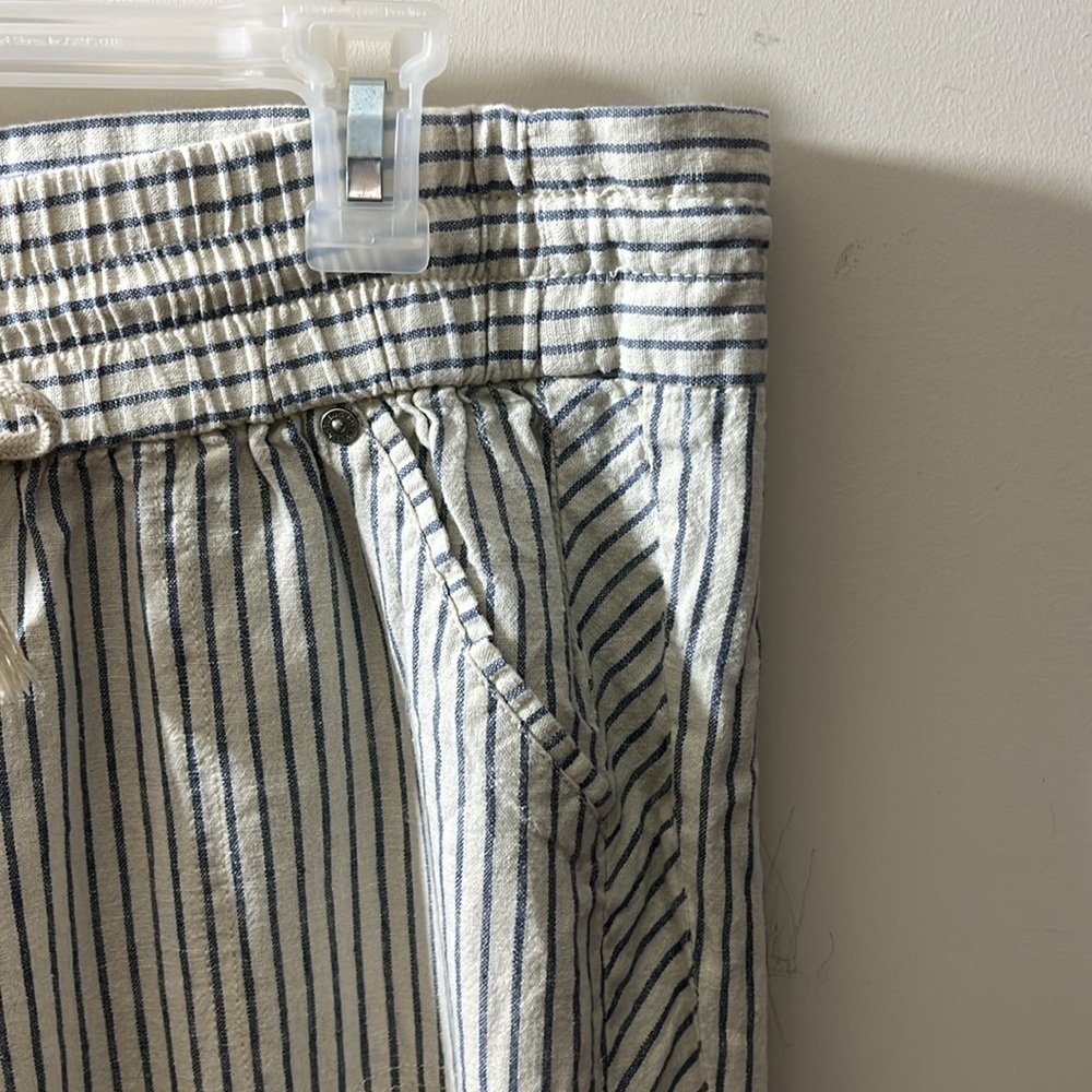 Jolt pants size 13! Large Linen blend! Cream with blue stripes! Nice pants! - Picture 3 of 8